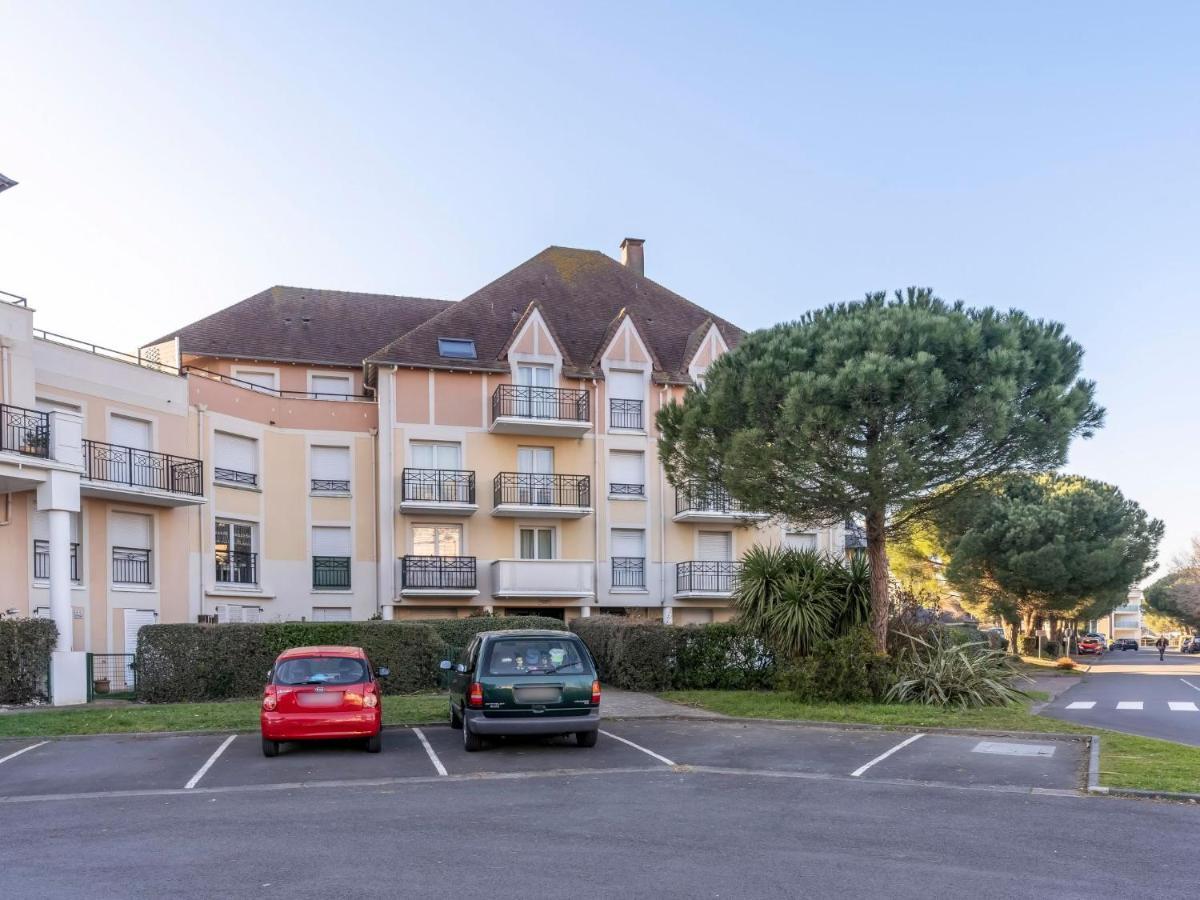 Apartment Les Marines 1 Et 2-7 By Interhome Cabourg Bagian luar foto
