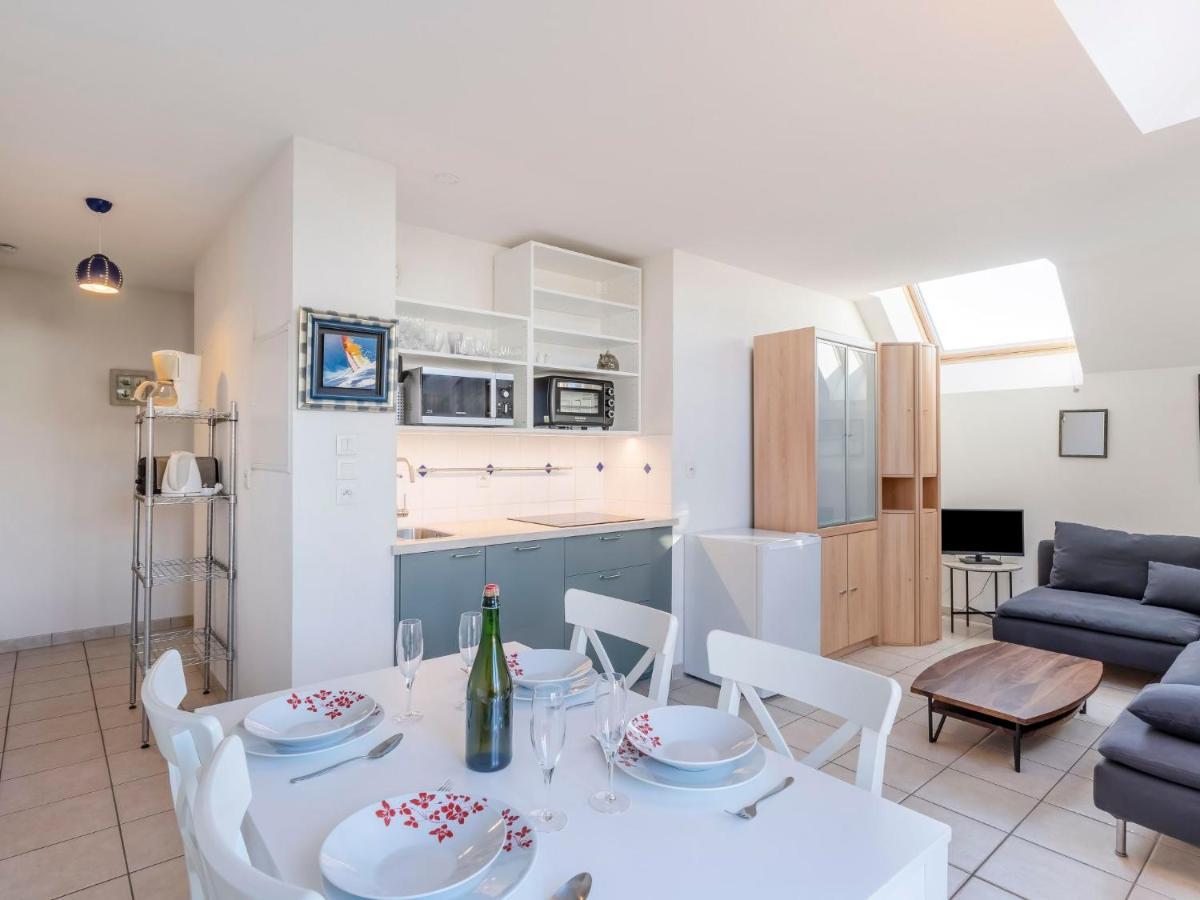 Apartment Les Marines 1 Et 2-7 By Interhome Cabourg Bagian luar foto